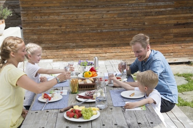 El uso de la revitalizaci&oacute;n del agua GRANDER&reg;